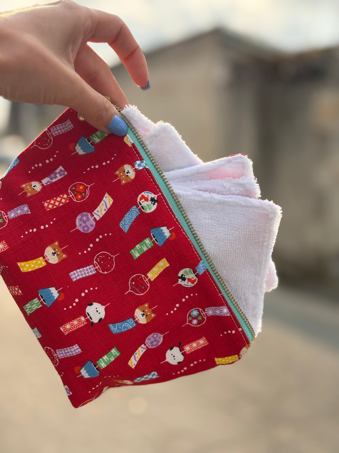 Neceser Furin y 5 algodones reutilizables