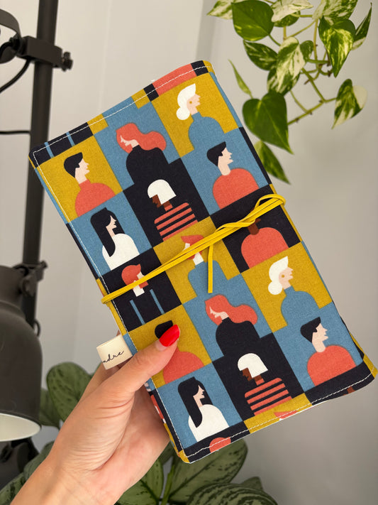 Funda de libro personajes