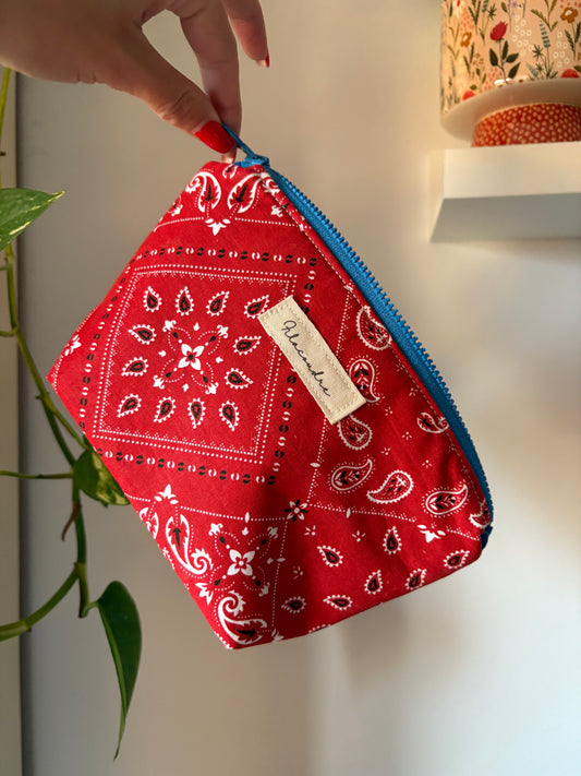 Neceser Bandana